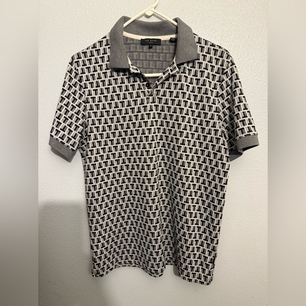 Ted Baker grey and white geometric print polo shirt XS/S (2)